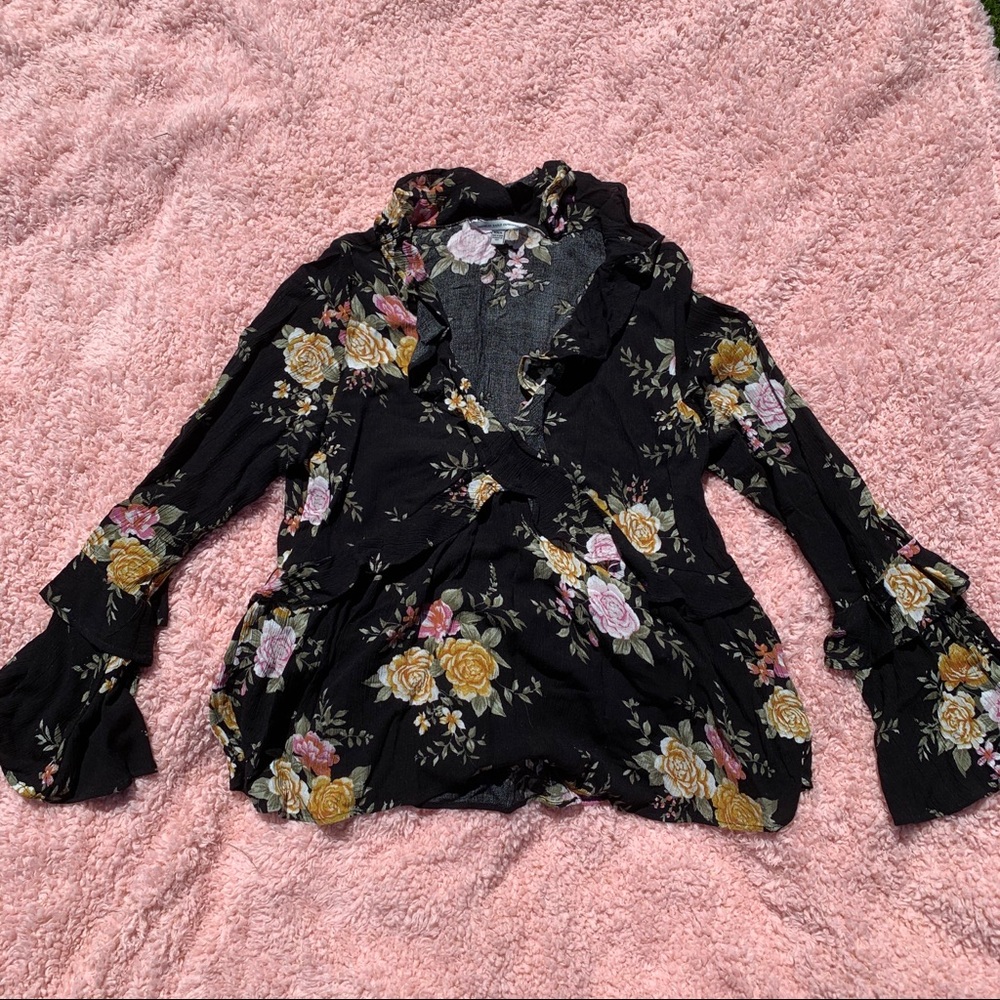 American Eagle floral blouse